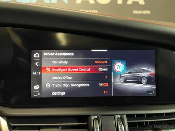 Alfa Romeo Giulia 12.2020 2.0 280k Veloce ČR DPH - 15