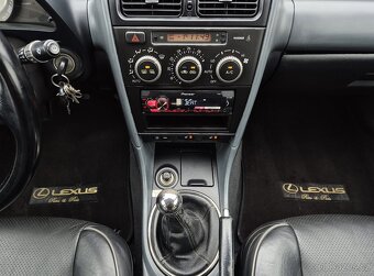 LEXUS IS200 MANUÁL KŮŽE ALU 17 VÝHŘEV PODVOZE BEZ KOROZE - 15
