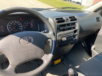 Toyota HiAce 2,5 TD D4D, r.v. 2012, koupeno v ČR, 1. majitel - 15