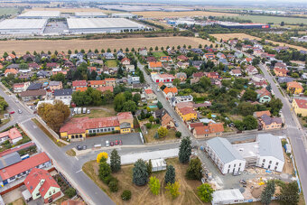 Prodej stavebního pozemku 663 m² v centru Jiren – s menším r - 15