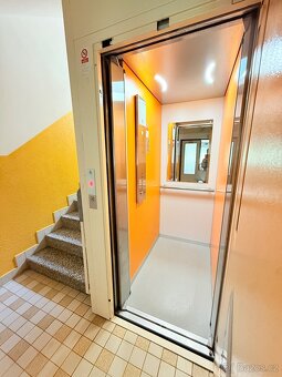 Prostorný a světlý byt 3+1 s balkonem v klidné části Volar - 15