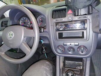 Prodám VW GOLF 5 1,4 55Kw 2005 ,Euro 4 - 15