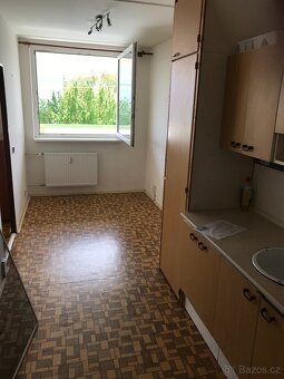 10í9 m2, 4+1, 3 lodžie, 2 x wc, osobní vlastnictví - 15
