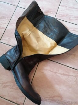Dámské, kožené kozačky vel. 40 - 15