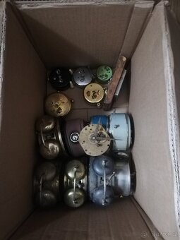 Budík, budíky cca 16 kusů - 15