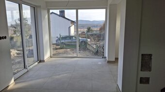 Rodinný dům se zahradou za cenu bytu-Netolice - 15