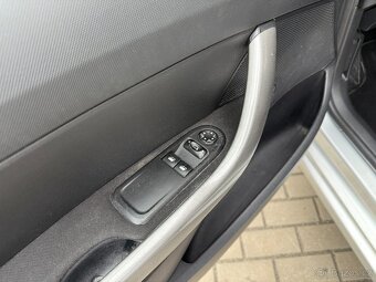 Peugeot 308, 1.4i+LPG, 72kw Man. Nová STK - 15