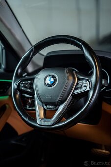 BMW 530d xDrive G30 Luxury Line | 360° kamery | Head-Up | - 15