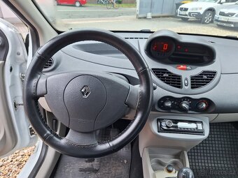 Renault Twingo 1.2i 43KW - 15