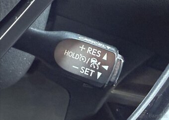 Toyota C-HR 1,8 Hybrid NAVIGACE, SERVISKA hybridní automat - 15