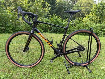 Prodám karbonový GRAVEL GIANT REVOLT ADVANCED 3 - 15