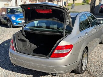 Mercedes-Benz C230 V6 150kw AUTOMAT / NAVI / ALU / - 15