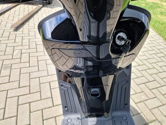 Kymco Like II S 125i ABS Černý model 2025 - 15
