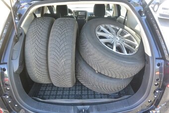 PRODÁM Mitsubishi Outlander 2.2 DI-D 4WD INTENSE, AUTOMAT - 15