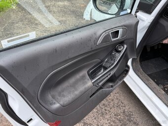 FORD FIESTA 1.3 60kw 2017 PUVOD ČR - 15
