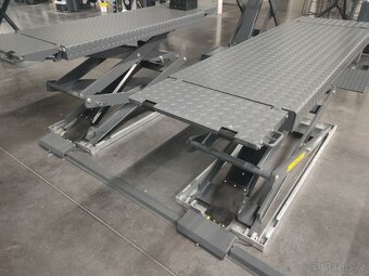 Jednosloupový MOBILNÍ zvedák 3.500 kg/2.500kg ZÁRUKA - 15