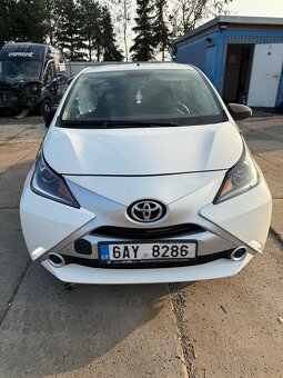 Toyota Aygo X 1.0i 2018 129TM klima pojizdne - 15