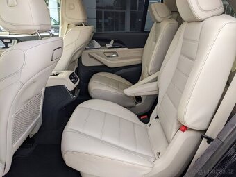 Mercedes-Benz GLS 580, motor 4.0L V8 - 2020 rok - 15