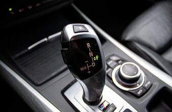 BMW X5 xDrive40d PO ROZVODOCH - 15