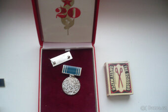 Odznaky a vyznamenání - 15