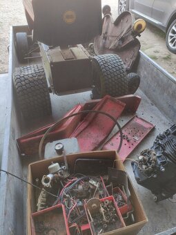 Zahradní traktůrek - 15