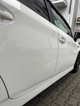 Toyota Prius Hybrid - 15