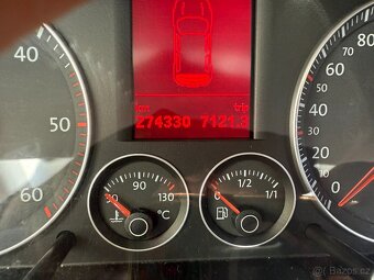 Volkswagen Touran, 2.0TDI, 125kw L+Z pneu - 15