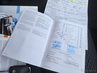 Volkswagen Golf, TDI 66KW,PĚKNÝ,SERVISKA,1MAJ57 - 15