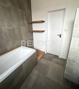 Byt po rekonstrukci 3+1, 125m2 + 12m2 sklep, ul. Gen. Eliáše - 15