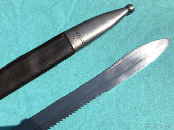 Švýcarský bodák M1914 s pilou - 15