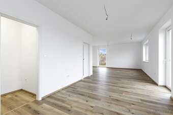 Prodej prostorné zděné novostavby 4+kk s garáží Čáslav, Kutn - 15