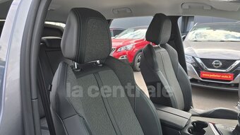 PEUGEOT 3008 II (2) 1.5 BlueHDi 130 S&S ALLURE 05/2022 - 15