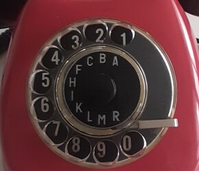 Starý telefon Tesla 65S - 15