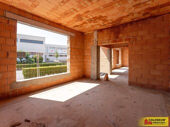 Hrušovany nad Jevišovkou, byt 3+kk novostavba, terasa, sklep - 15