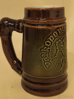 Korbel , půllitr - keramika - 15