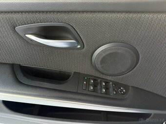 BMW Řada 3, 320i 2.0 125 kW - 15