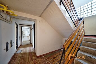 Prodej rodinného domu 238 m², pozemek 692 m² - 15