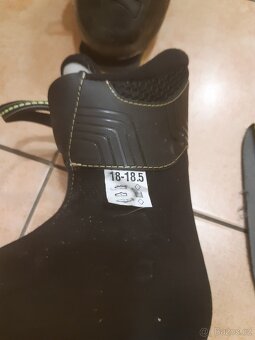 Komplet sjezdové lyže Wolkl a lyžáky Rossignol - 15