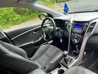 Hyundai i30 kombi - 1.6 MPI 88kw 2016 - 15