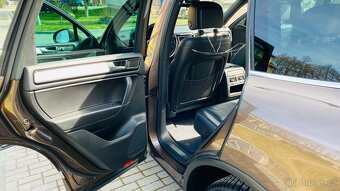 Prodám Volkswagen Touareg II 7P, 3.0TDI, CZ, servisní kniha - 15