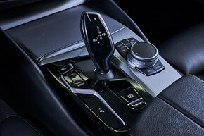BMW 530d mHEV xDrive A/T, 2020, DPH - 15