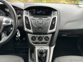Ford Focus 1,6i 77kw výbava FUTURA - 15