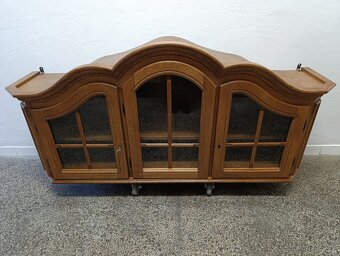 Závěsná vitrína, masív, Nábytek s příběhem - 15