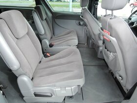 Chrysler Grand Voyager 2,8 CRD Aut. Stow´N Go 7míst 2004 - 15
