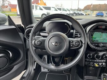 Mini E Cooper SE 135KW Aut.SOH94%,Navi,LED vč DPH - 15