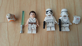 LEGO STAR WARS - Honička spídrů na Pasaaně - 15
