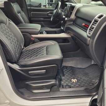 DODGE RAM 1500 5,7 HEMI ROCKY RIDGE 2022 - 15