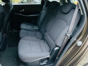 Kia Carens 1.6GDi 99KW 1.MAJITEL MANUÁL VÝHŘEV TAŽNÉ - 15