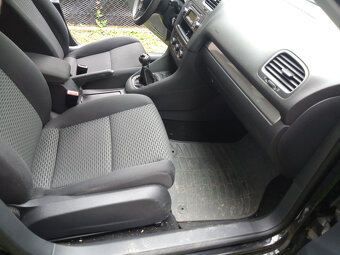 VW Golf 6, 1,6 TDi 77kW - 15