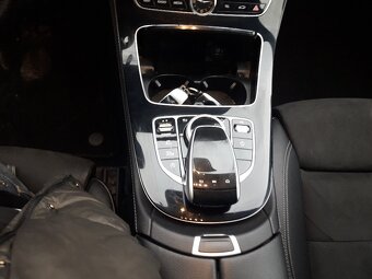 Mercedes-Benz třídy E e220d 143kw 2018 - 15